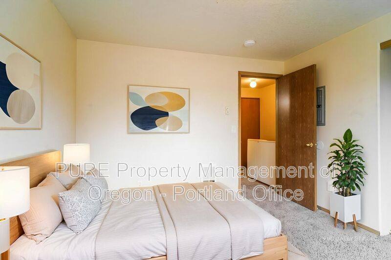 House for rent at 2619 SE 125th Ave #4, Portland, OR 97236