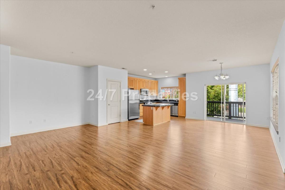 Townhouse for rent at 1050 SW 170th Ave, Beaverton, OR 97003