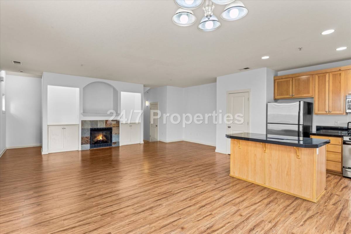 Townhouse for rent at 1050 SW 170th Ave, Beaverton, OR 97003