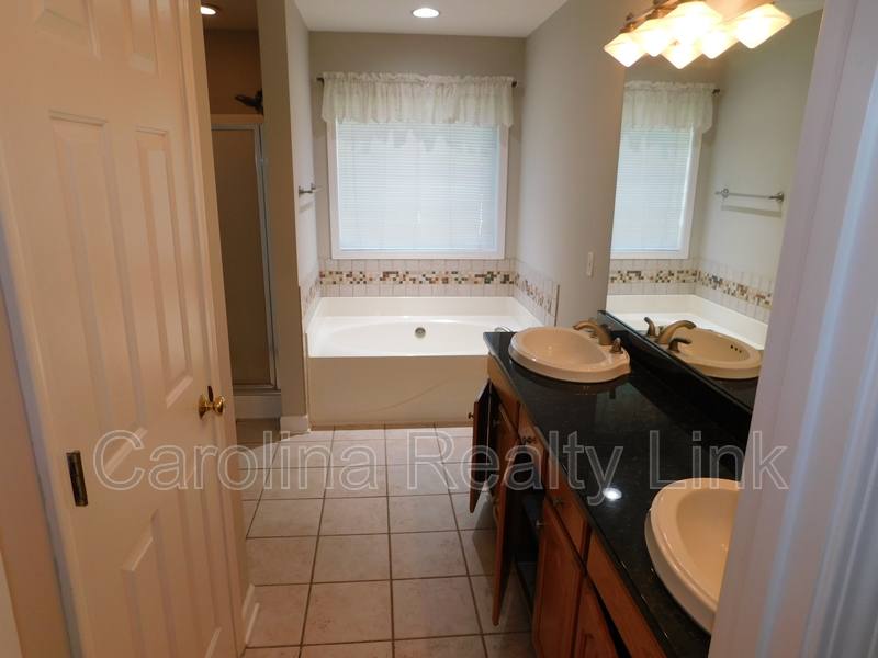 House for rent at 235 Harbor Landing Dr, Mooresville, NC 28117