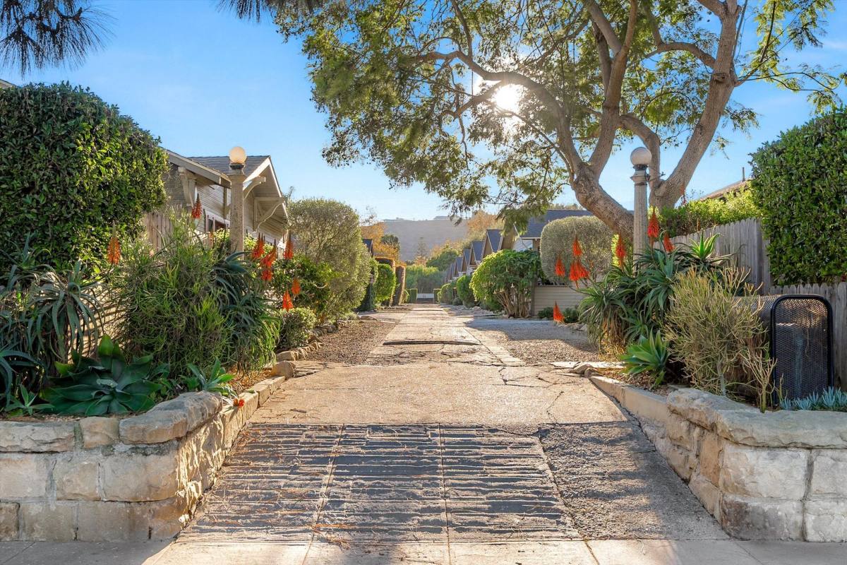 Apartment for rent at 617 De La Vina St, Santa Barbara, CA 93101