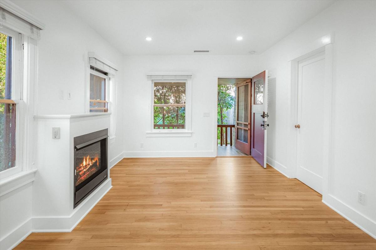 Apartment for rent at 617 De La Vina St, Santa Barbara, CA 93101