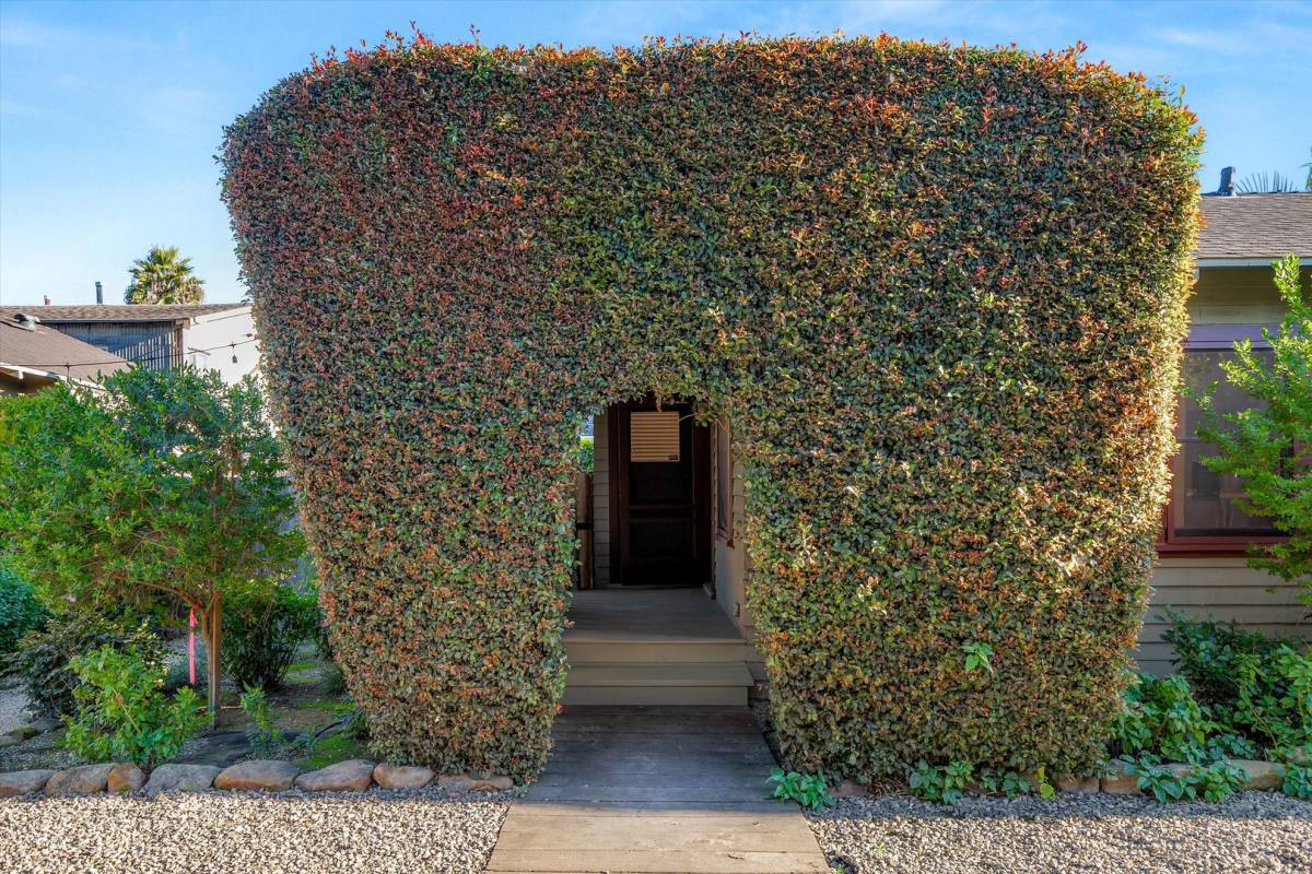 Apartment for rent at 617 De La Vina St, Santa Barbara, CA 93101