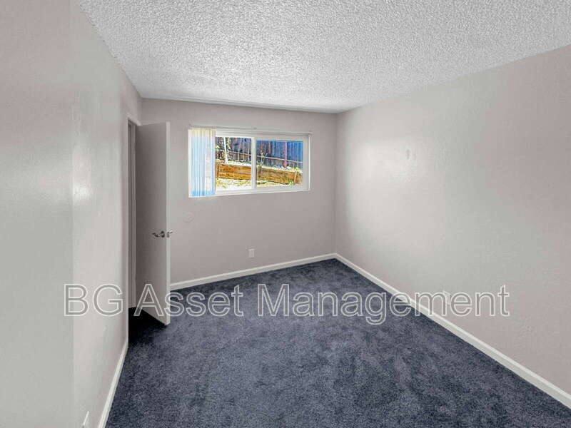 Apartment for rent at 110 Avian Dr, Vallejo, CA 94591