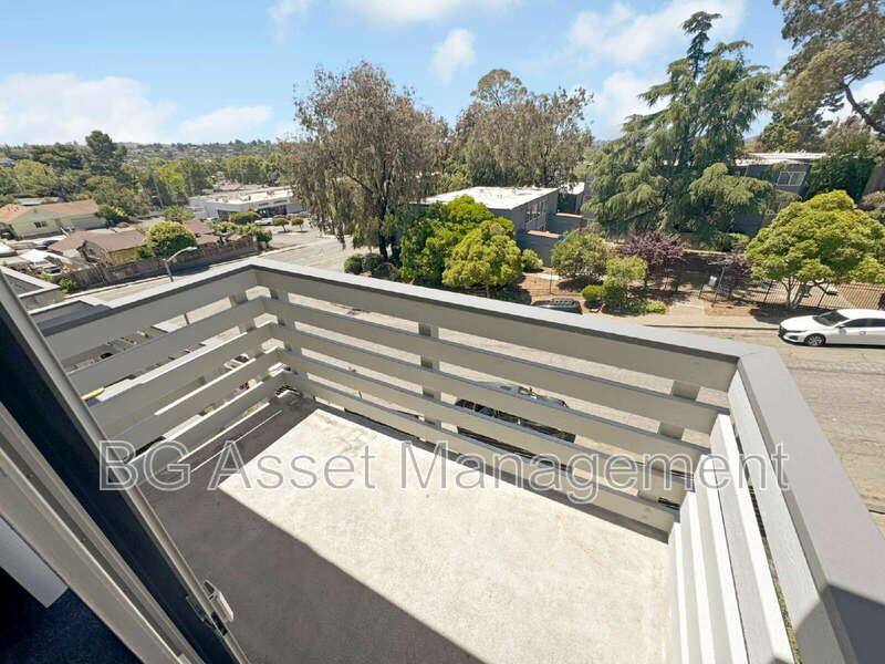 Apartment for rent at 110 Avian Dr, Vallejo, CA 94591