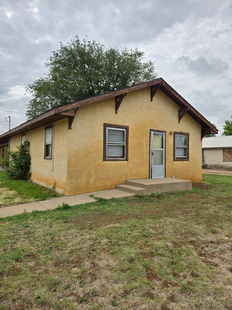 House for rent at 701 E 12th, Clovis, NM 88101
