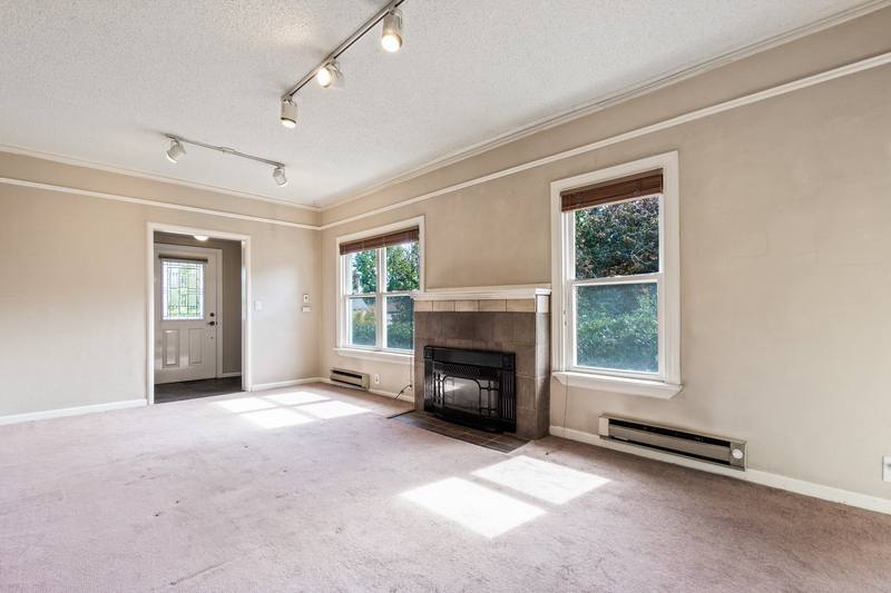 Apartment for rent at 7841 12th Ave NE, Seattle, WA 98115