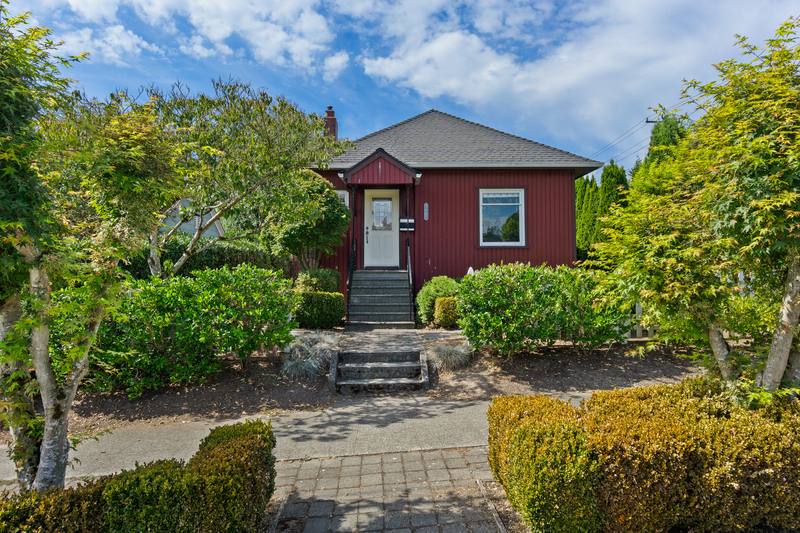 Apartment for rent at 7841 12th Ave NE, Seattle, WA 98115