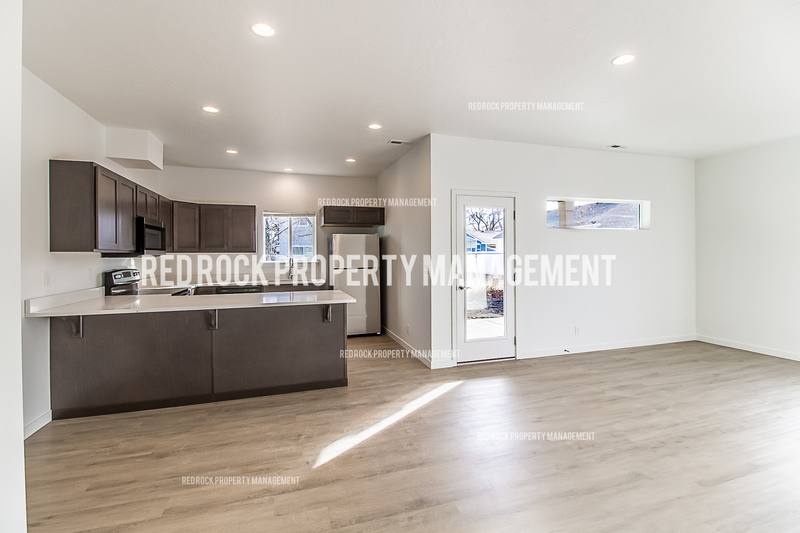 Apartment for rent at 1116 N Davis Lane, Greenacres, WA 99016