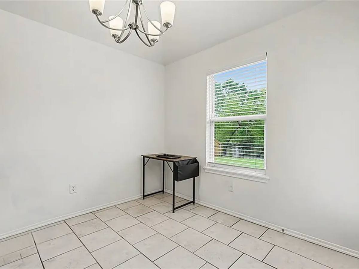 House for rent at 2344 Roca Dr, Edmond, OK 73012
