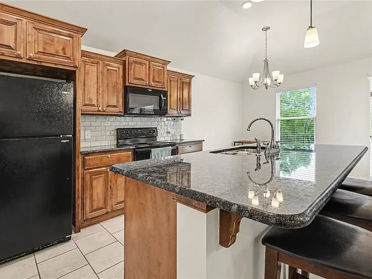 House for rent at 2344 Roca Dr, Edmond, OK 73012
