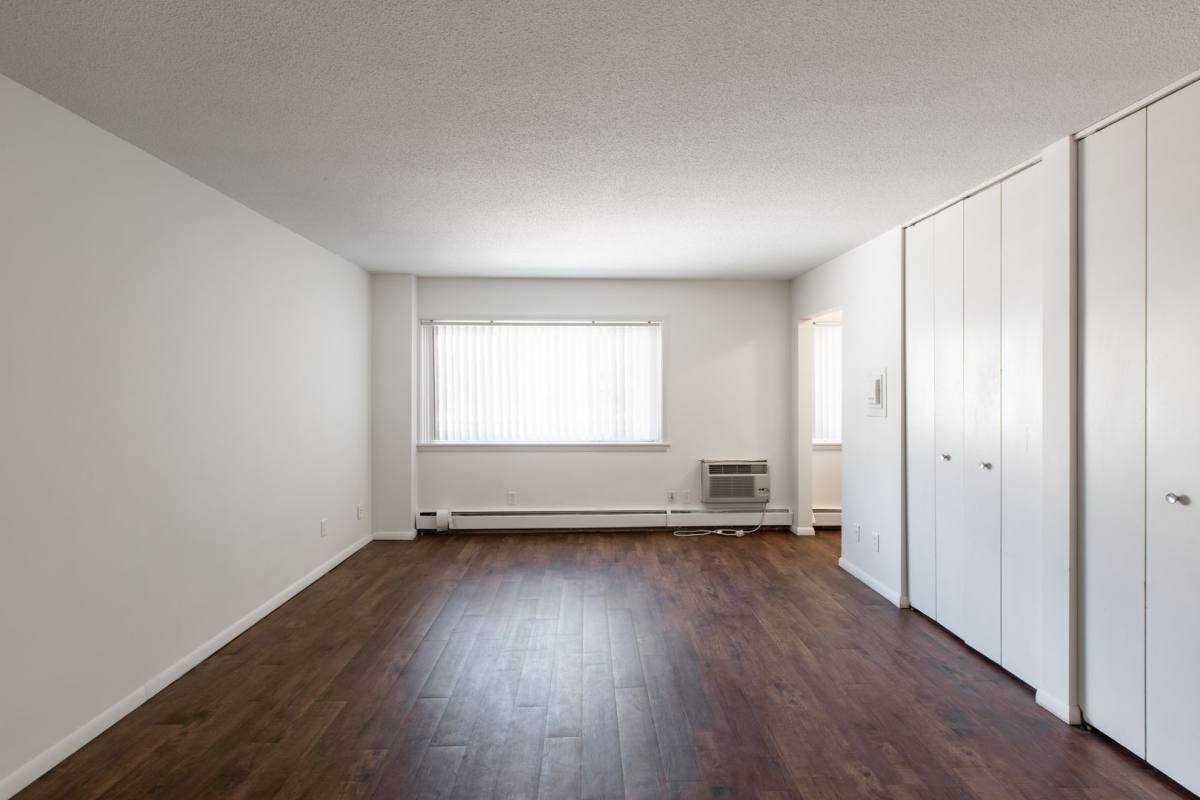 Apartment for rent at 242 W Franklin Ave, Minneapolis, MN 55404