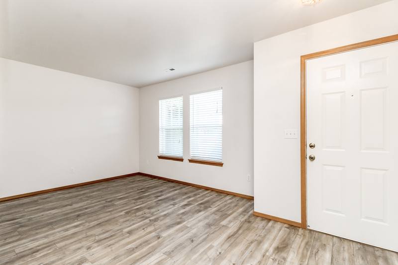 House for rent at 11916 130th St E, Puyallup, WA 98374