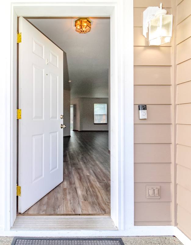 House for rent at 11916 130th St E, Puyallup, WA 98374