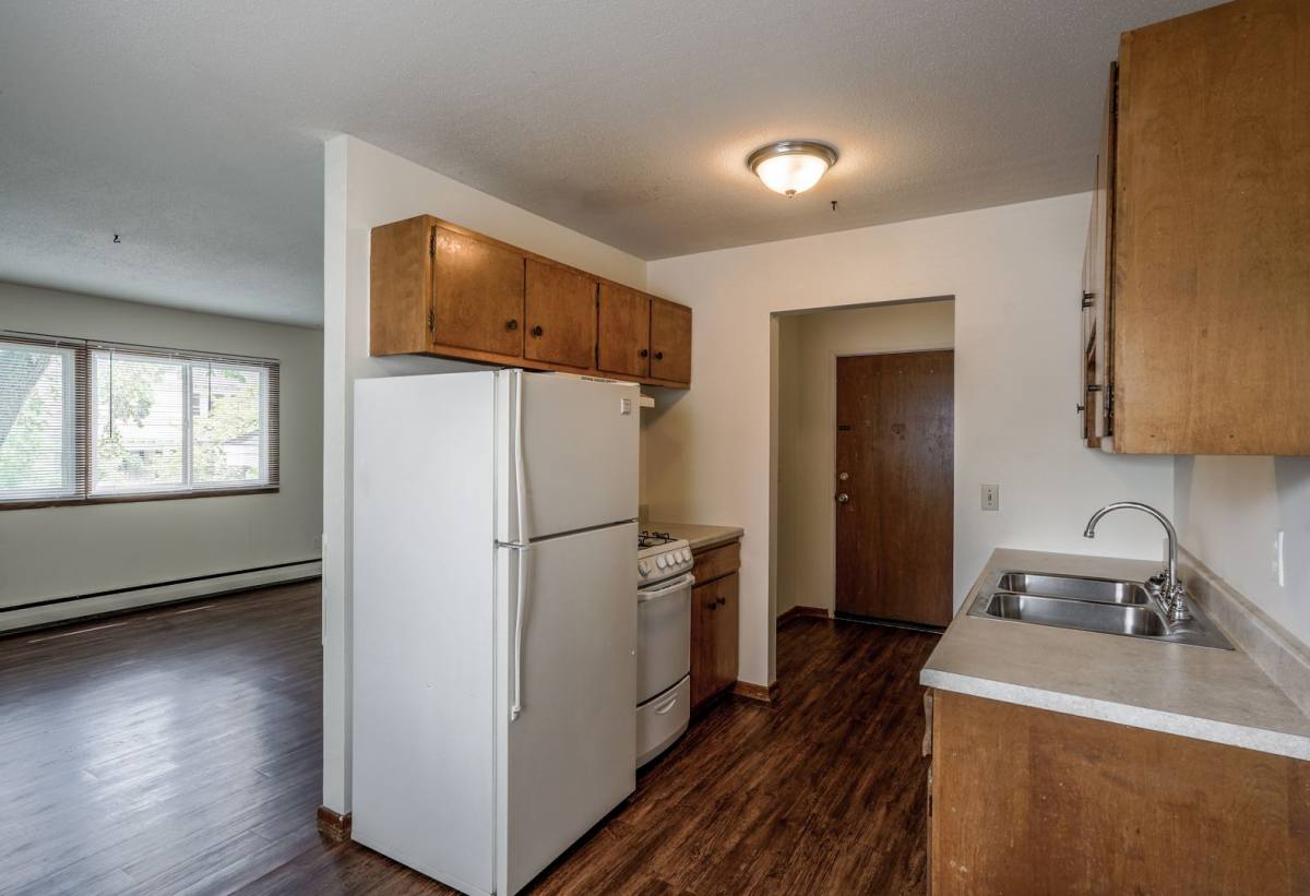 Apartment for rent at 2420 Dupont Ave S, Minneapolis, MN 55405