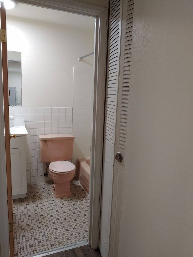Apartment for rent at 2420 Dupont Ave S, Minneapolis, MN 55405