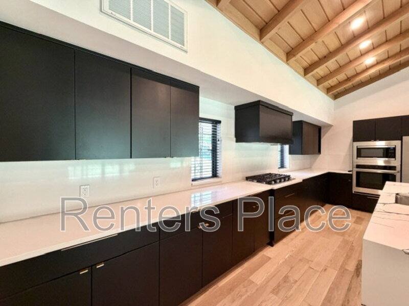 House for rent at 2616 E 58th St, Tulsa, OK 74105