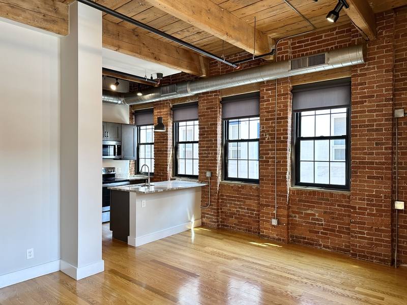 Apartment for rent at 128 Chandler St #205, Worcester, MA 01609