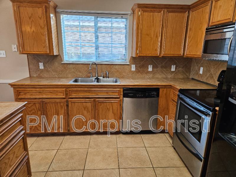 House for rent at 2337 Handlin Dr, Corpus Christi, TX 78418
