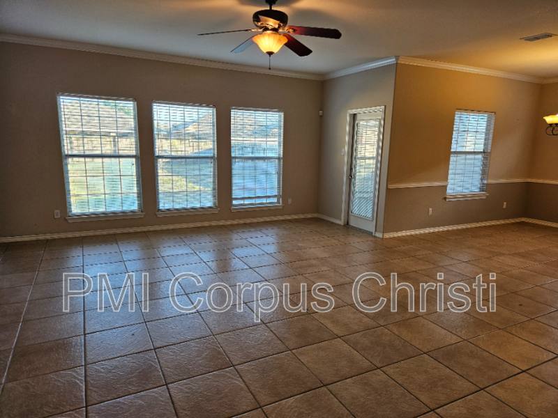 House for rent at 2337 Handlin Dr, Corpus Christi, TX 78418