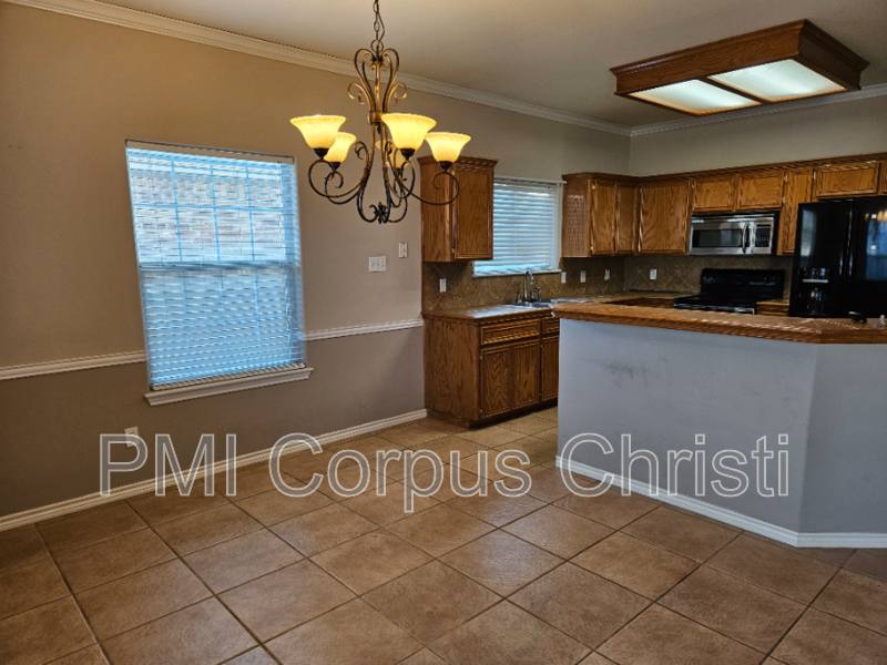 House for rent at 2337 Handlin Dr, Corpus Christi, TX 78418