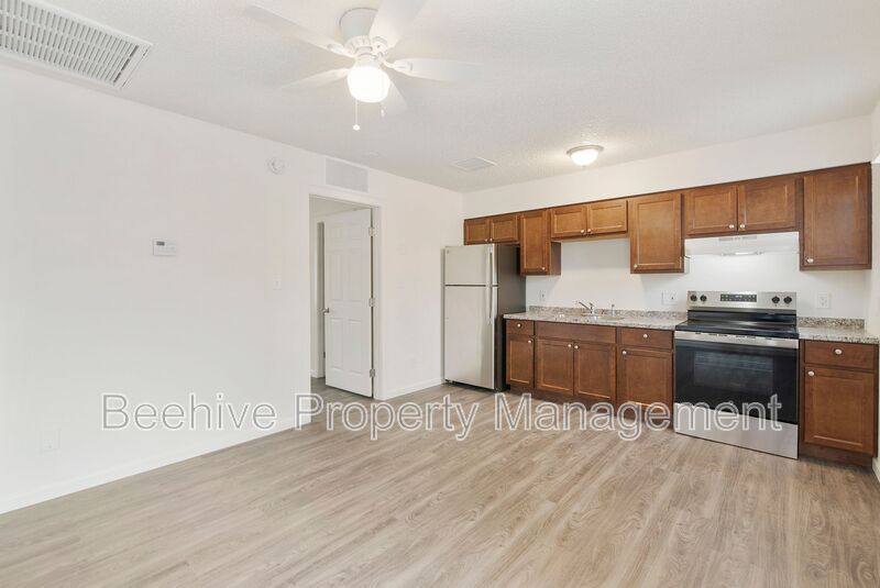 Apartment for rent at 1324 E Taylor St #4, Phoenix, AZ 85006