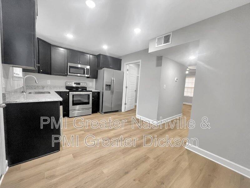 Townhouse for rent at 826 Old Charlotte Rd #1, White Bluff, TN 37187
