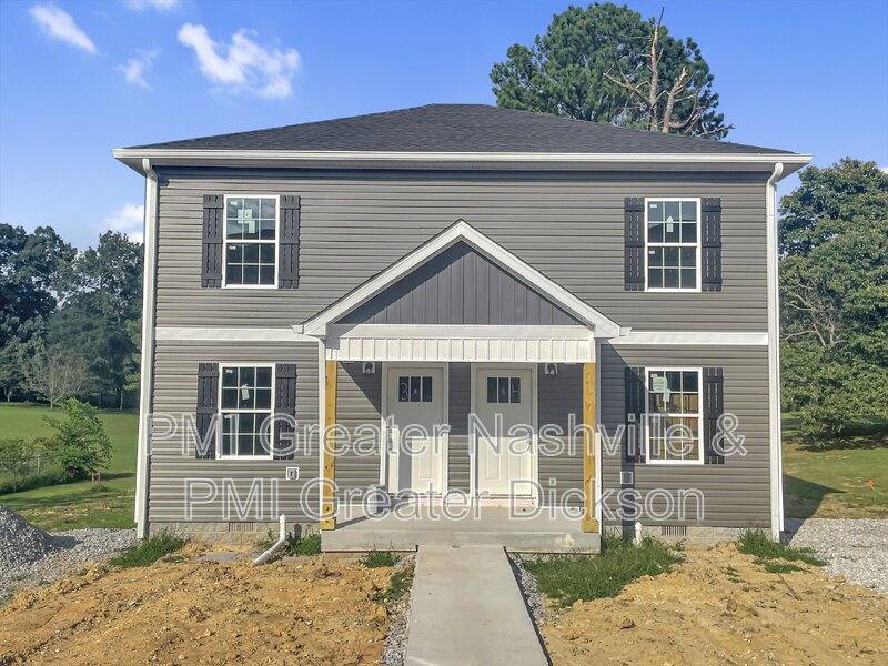 Townhouse for rent at 826 Old Charlotte Rd #1, White Bluff, TN 37187