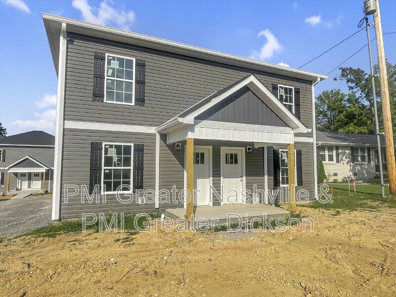 Townhouse for rent at 826 Old Charlotte Rd #1, White Bluff, TN 37187