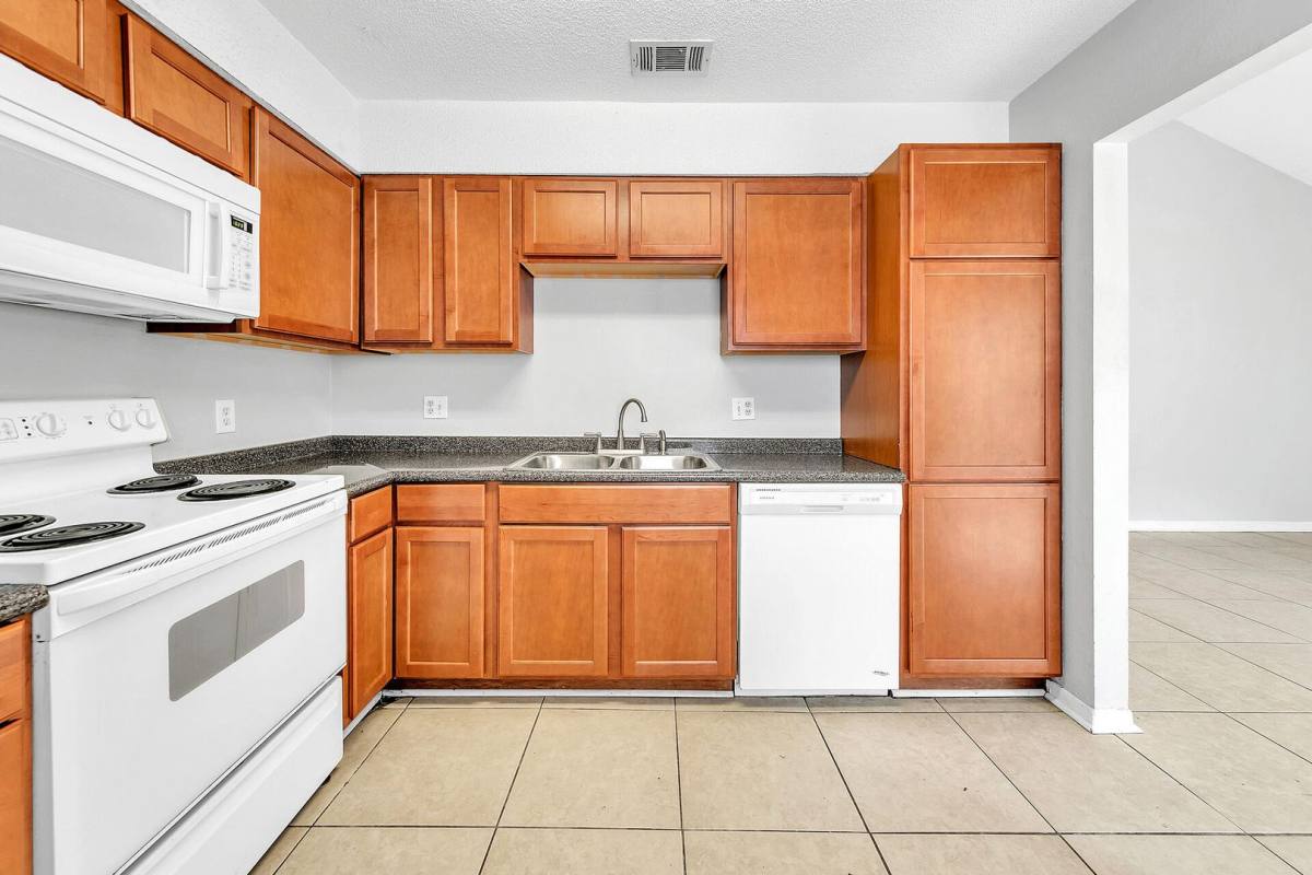 House for rent at 2014 Woodfern Path, Fort Walton Beach, FL 32547