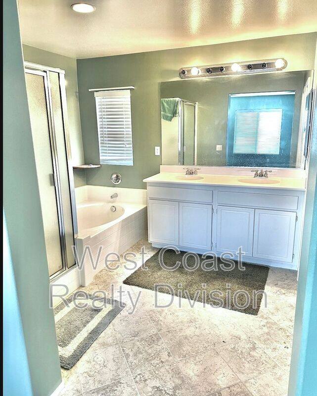 Townhouse for rent at 18468 Hillview Lane, Lake Elsinore, CA 92530