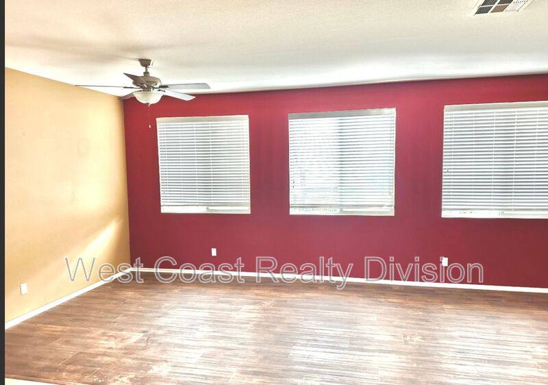 Townhouse for rent at 18468 Hillview Lane, Lake Elsinore, CA 92530