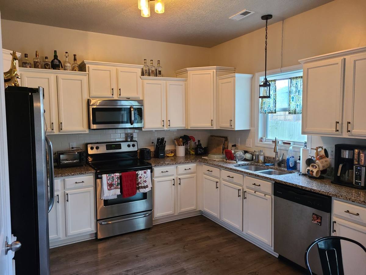House for rent at 183 Pamlico Dr, Holly Ridge, NC 28445