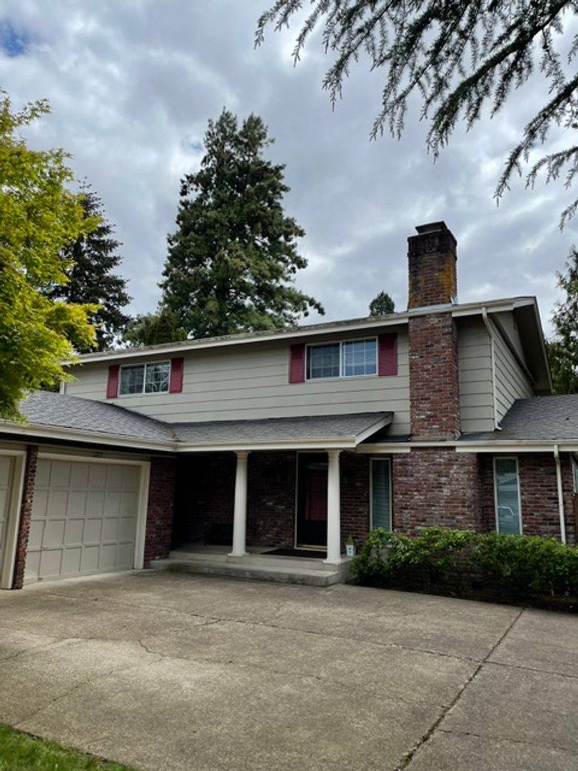House for rent at 1215 Alfaretta Dr, Eugene, OR 97401
