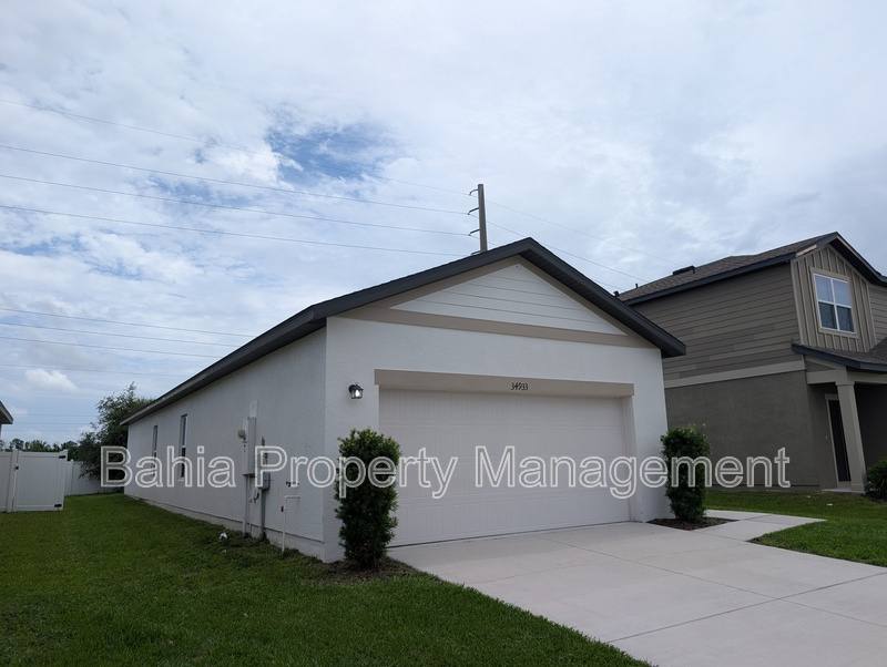House for rent at 34933 Daisy Meadow Loop, Zephyrhills, FL 33541