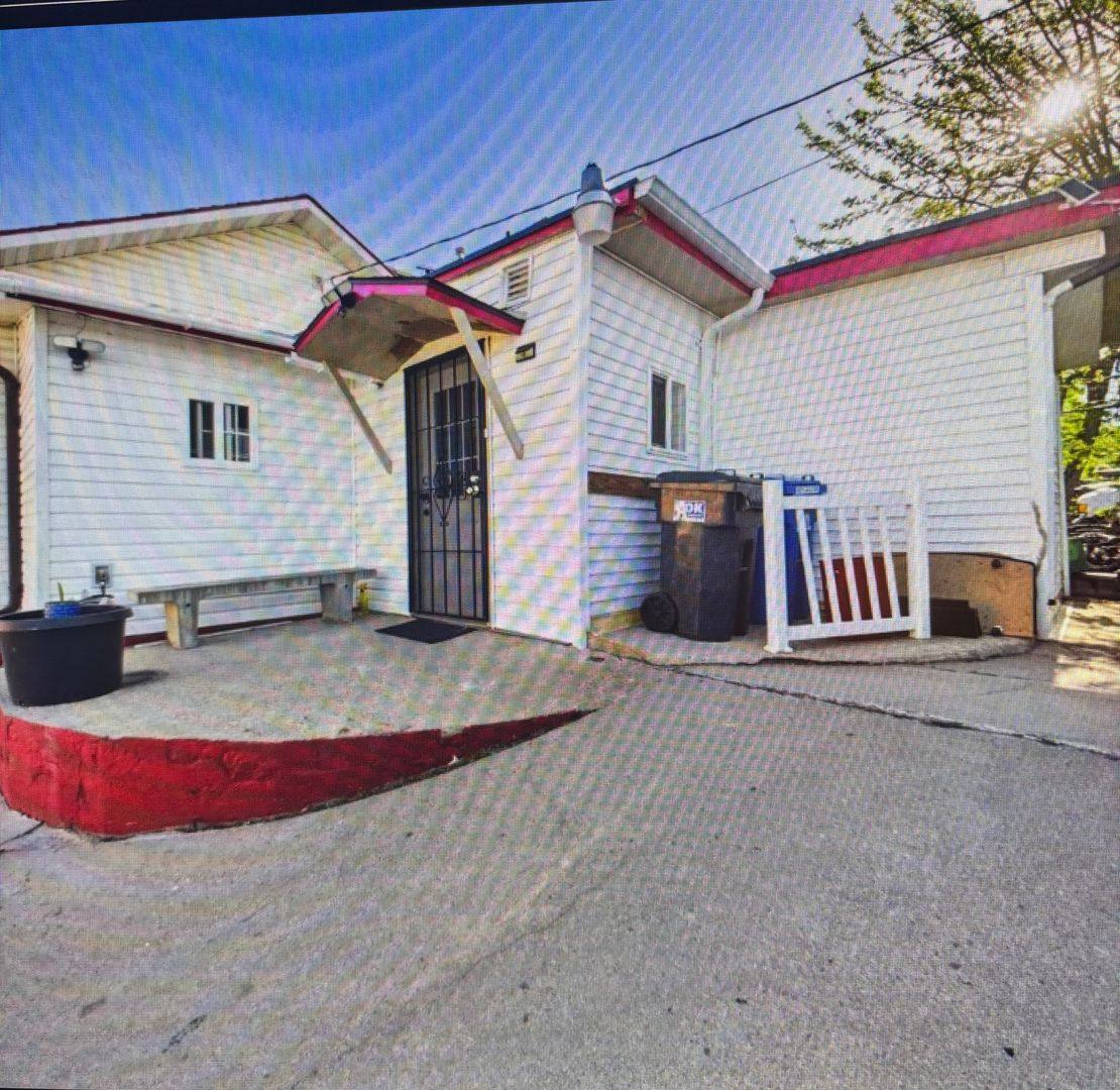 House for rent at 1017 E 8th St, Sioux Falls, SD 57104