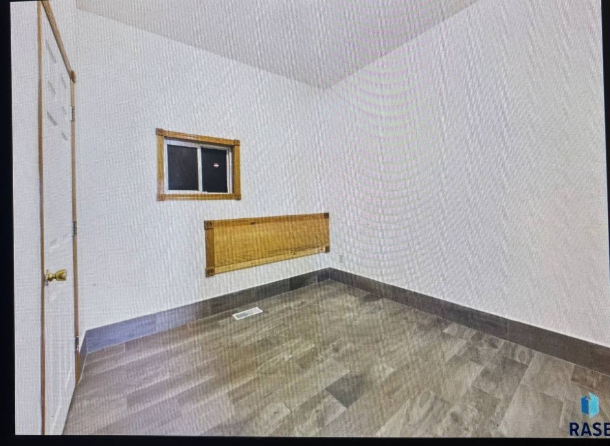 House for rent at 1017 E 8th St, Sioux Falls, SD 57104