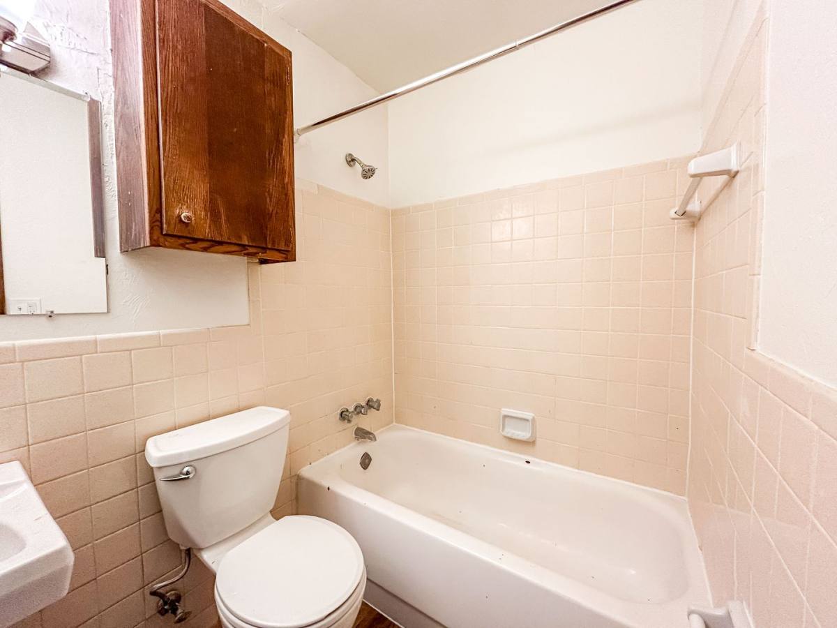 Apartment for rent at 2641 Garfield Ave S, Minneapolis, MN 55408