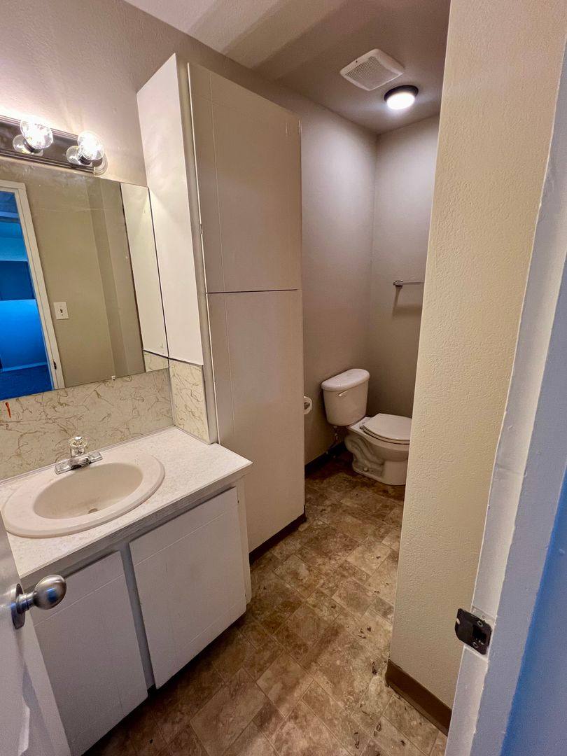 Apartment for rent at 648 E Dowling, Anchorage, AK 99518