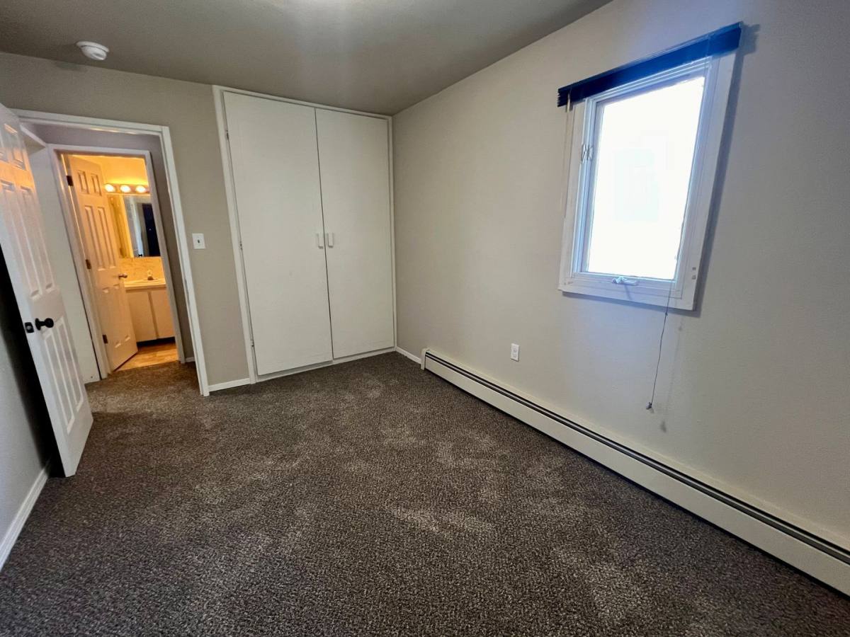Apartment for rent at 648 E Dowling, Anchorage, AK 99518