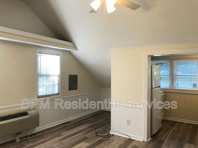 Apartment for rent at 2803 Market St #A, Wilmington, NC 28403