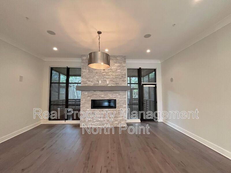 Townhouse for rent at 111 Birch St, Decatur, GA 30030