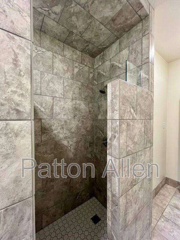 Apartment for rent at 43 Ravenscroft Dr #19, Asheville, NC 28801