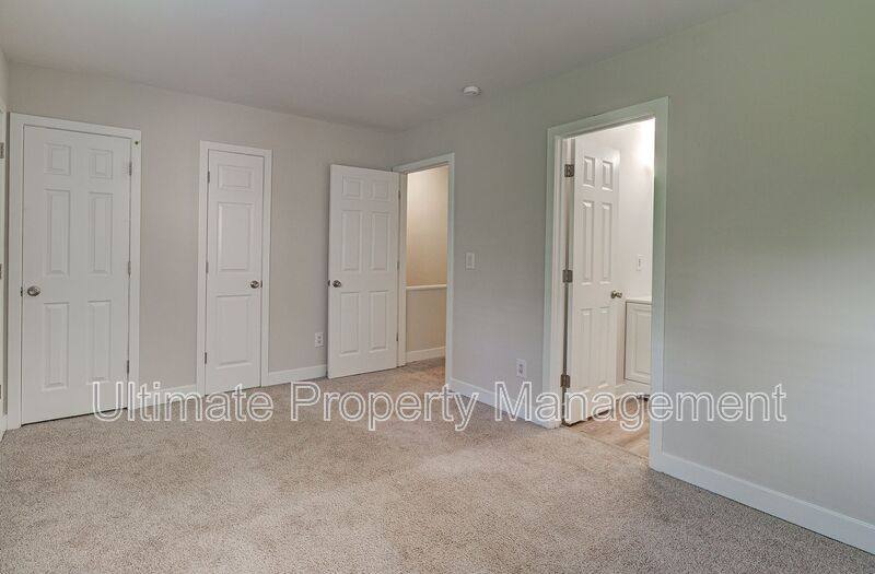 Townhouse for rent at 1705 41st St #C, Wilmington, NC 28403