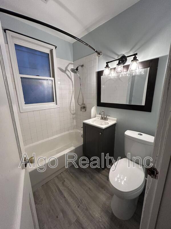 House for rent at 1076 Minnehaha Ave E, Saint Paul, MN 55106