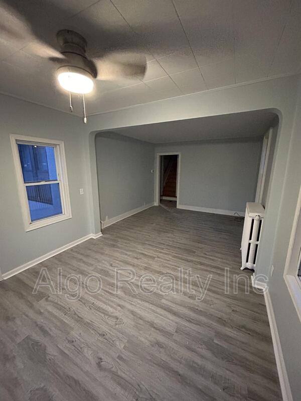 House for rent at 1076 Minnehaha Ave E, Saint Paul, MN 55106