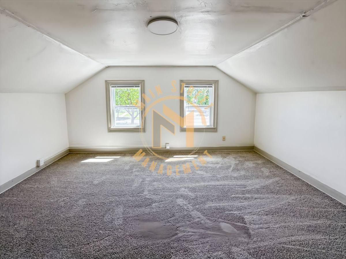 Apartment for rent at 354 Nicolet Blvd, Menasha, WI 54952