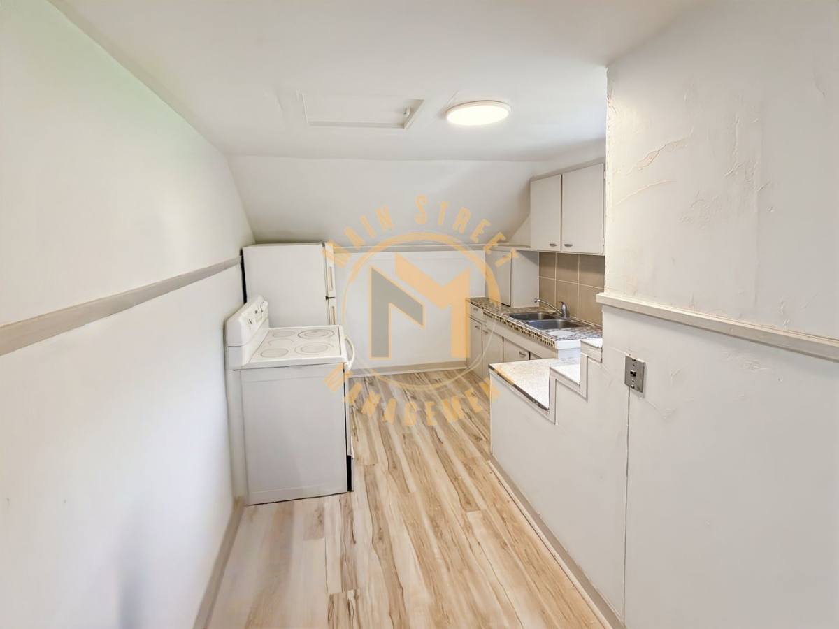 Apartment for rent at 354 Nicolet Blvd, Menasha, WI 54952