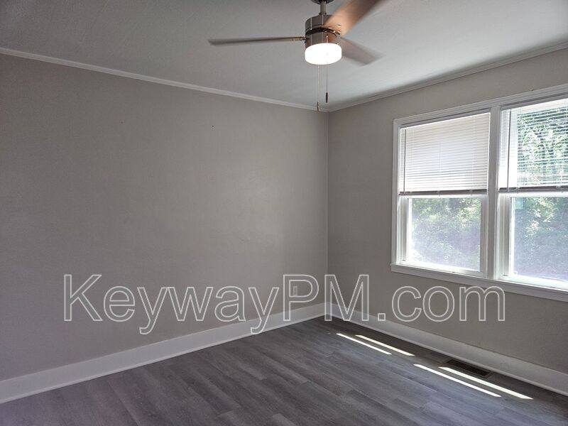 Apartment for rent at 302 Crystal Lake Dr, North Augusta, SC 29841