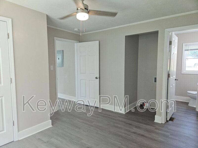 Apartment for rent at 302 Crystal Lake Dr, North Augusta, SC 29841